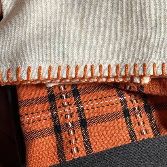 Target Bullseye Halloween kitchen towels - Picture 3 of 5